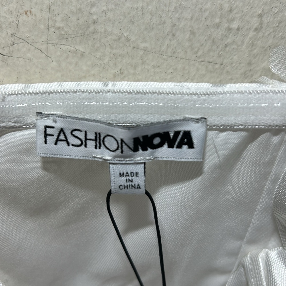 Fashion Nova Toulouse Mini Dress White Size Large NWT - Picture 8 of 10